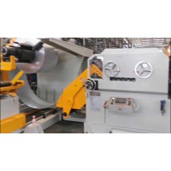 High precision NC Servo Feeder Hydraulic uncoiler and leveler 3 in 1 metal feeder for sheet Press Machine High precision NC Servo Feeder Hydraulic uncoiler and leveler 3 in 1 metal feeder for sheet Press Machine