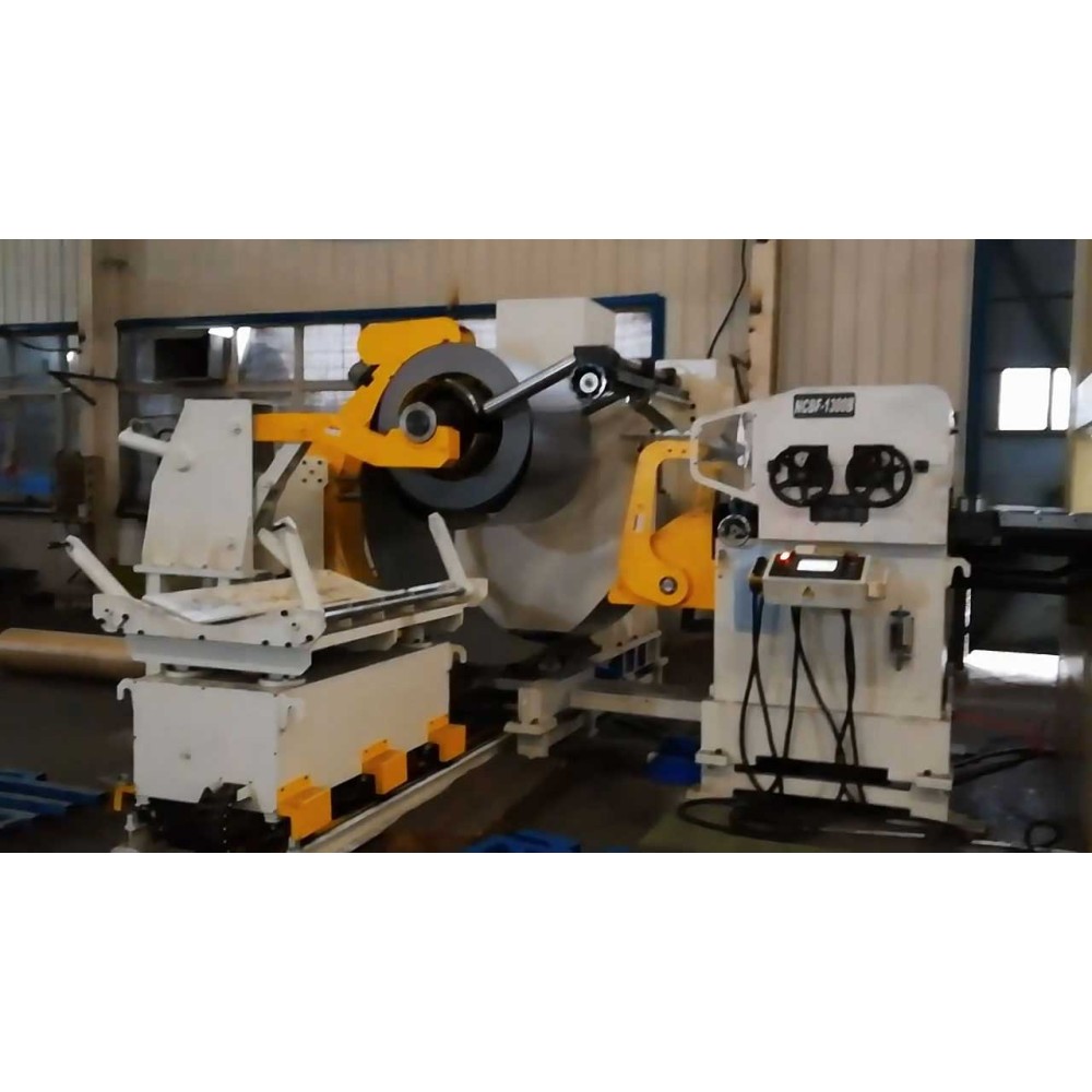 3 In 1 NC Servo Feeder Flattening Machine Material Frame Roller Feed ...