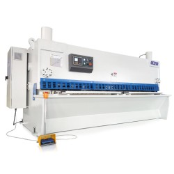 Swing 2500 X 10 mm Shearing Machine For Sheet Metal Swing 2500 X 10 mm Shearing Machine For Sheet Metal