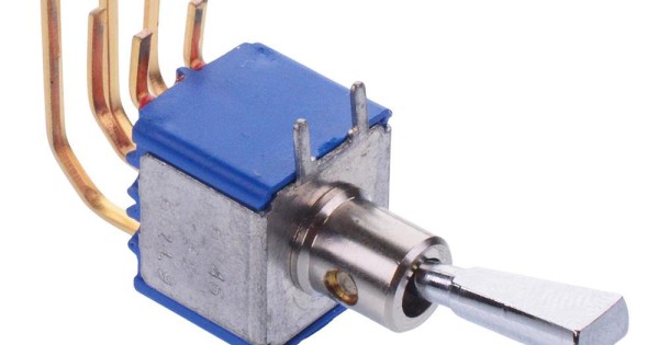 On-On Miniature PCB Toggle Switch DPDT 5246WWCDB9X445