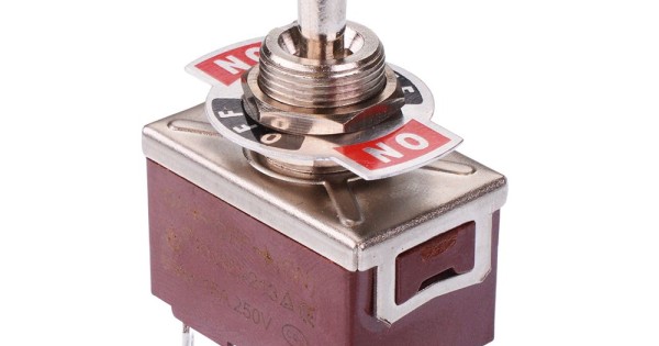 On-Off-(On) Momentary Toggle Switch DPDT 15A 250VAC