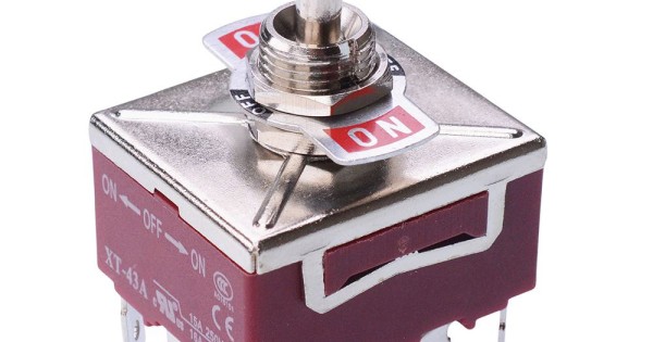 On-Off-On Toggle Switch 250V 15A 4PDT 12mm