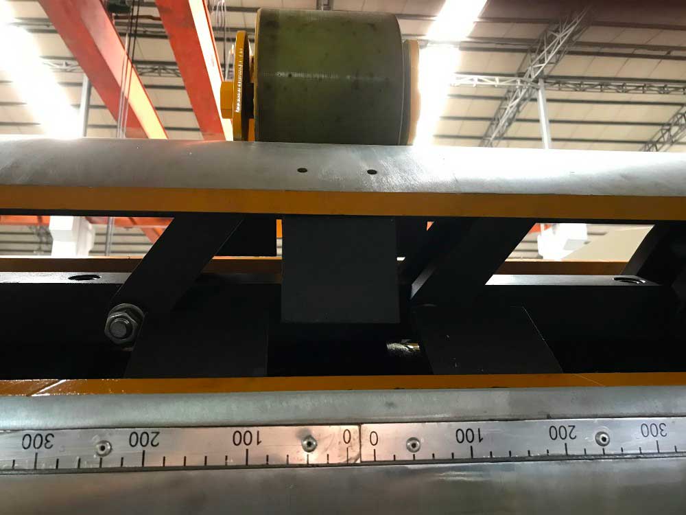 NCMF series for medium plate decoiler straightener and feeder 3 in 1 sheet metal machine