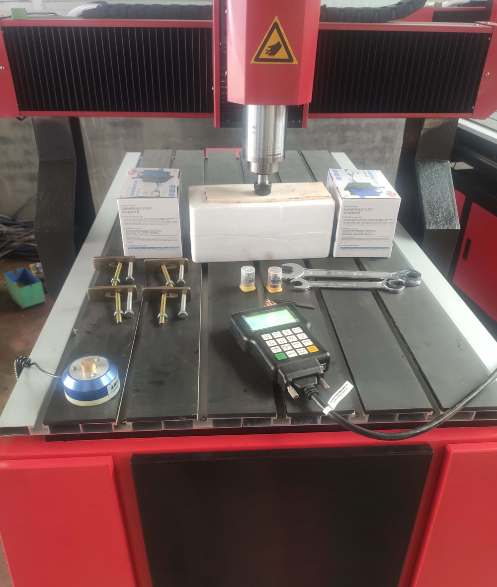 3 Axis Desktop CNC Router Machine 24 x 36 Inch 2.2kw water cooling,24000rpm  220V 1PH