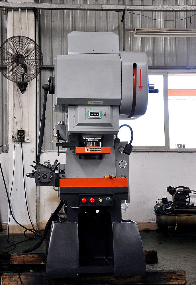 Automatic Precision Processing Button Badge Making Machine Jeans Rivet Punching Press Machine
