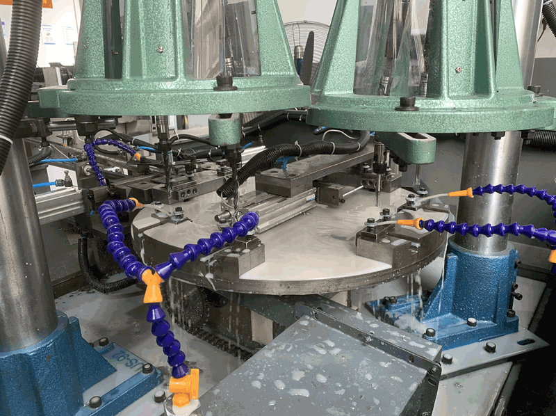 Factory Manufacturer Four Station Rotary Table Automatic Drilling Tapping Machine for Aluminum Square Bar Machine Sizes 380V 1.5