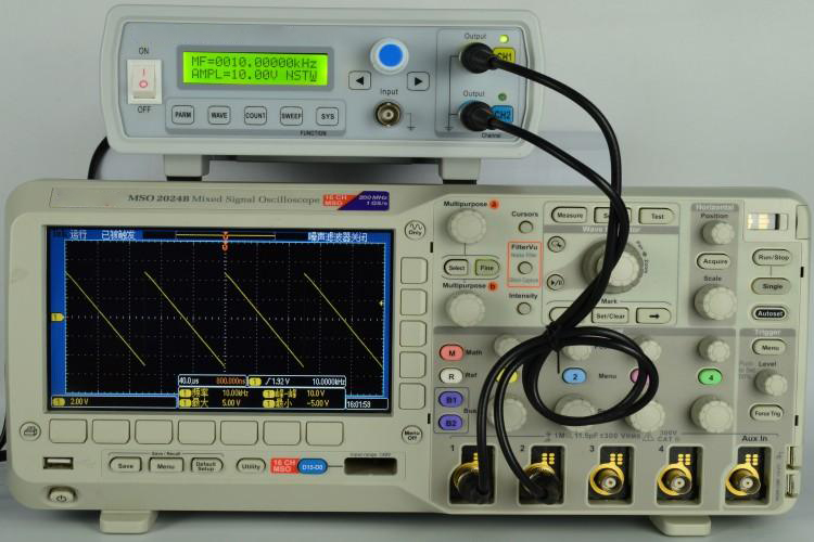FY3224S (FY3200S-24M) 24MHz Dual-channel Arbitrary Waveform DDS Function Signal Generator Sine Square Wave Sweep Counter