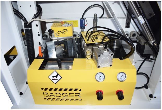 Automatic linear edge banding machine Thickness 0.5-3.0 mm 1PH 220V