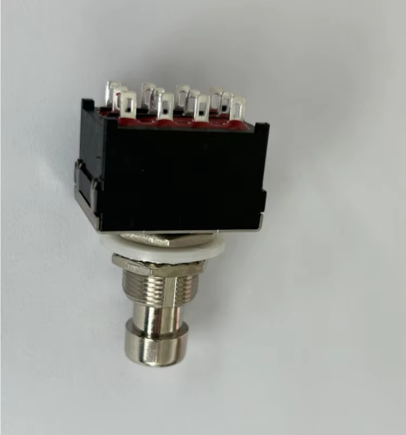 12PIN PCB Type ON-ON Latching 4PDT Guitar Effect Foot Switches with 3A Max. Current for Musical Instruments