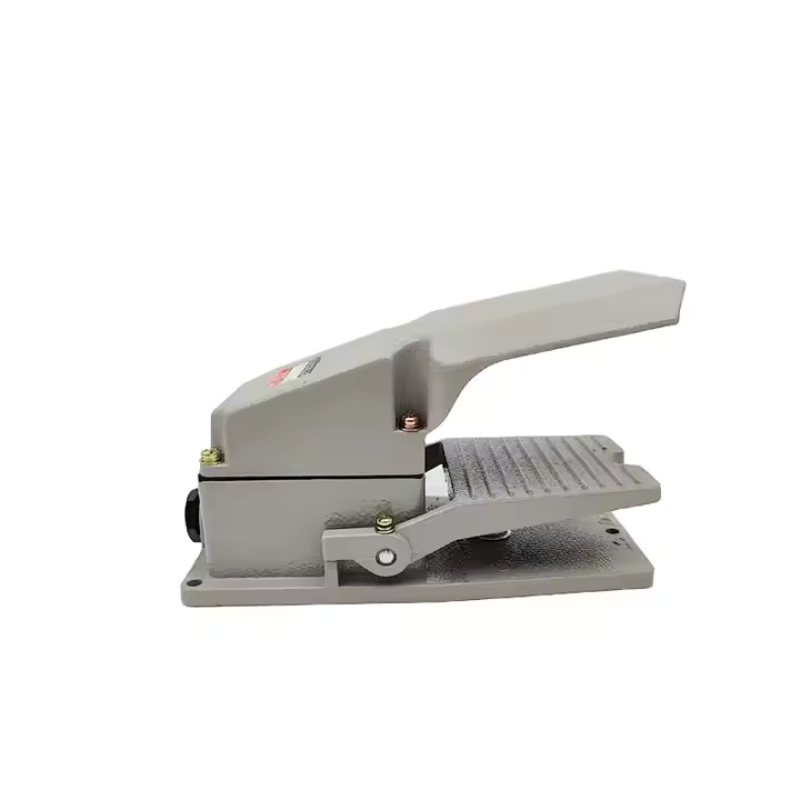 Hydraulic Press Hydraulic Pump Foot Pedal Switch 220V Self-locking LT-4 Foot Switches